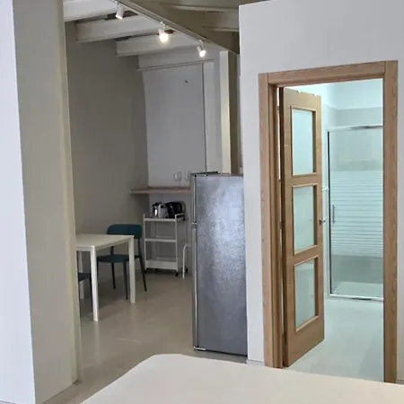 La Casa De La Esquina Estudio 6 *